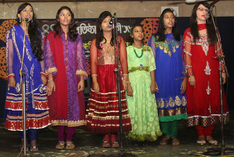 Krasnodarda kechki liboslar ijarasi